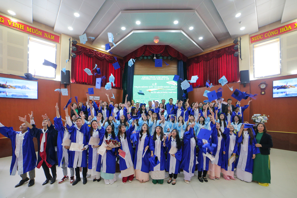 Lễ tốt nghiệp tại Trường Cao đẳng Y tế Lâm Đồng: Những bước chân vươn tới tương lai