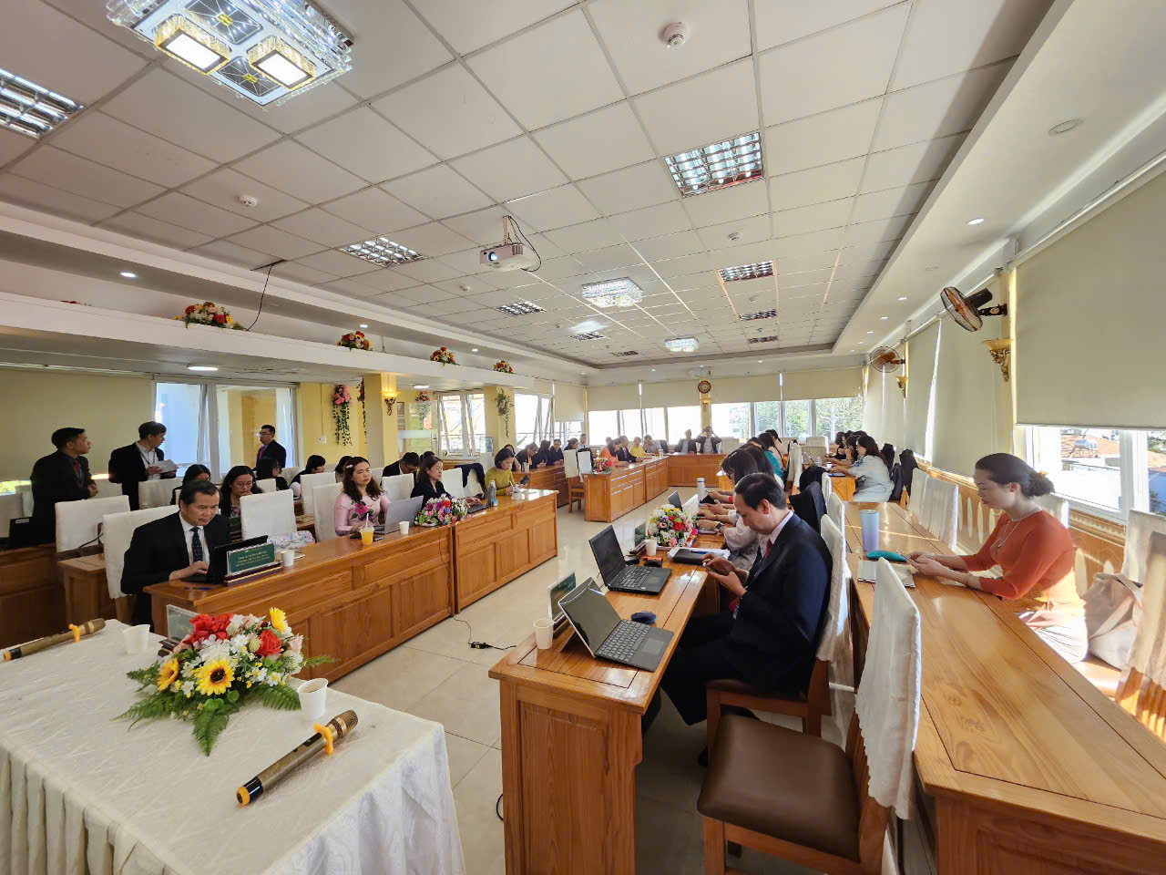 Hội nghị viên chức Trường Cao đẳng Y tế Lâm Đồng năm học 2024-2025