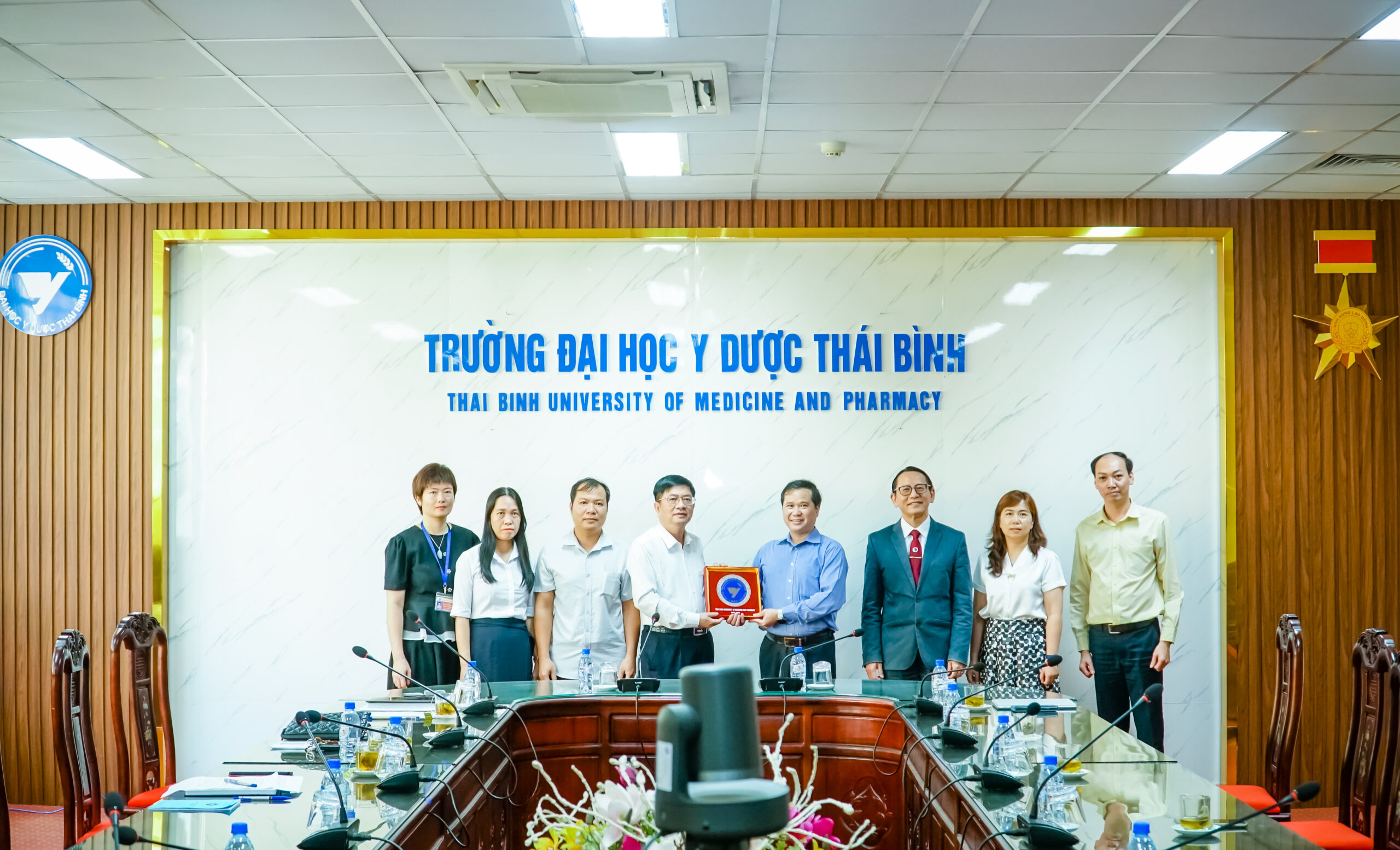 Trường Cao đẳng Y tế Lâm Đồng Thăm Và Làm Việc tại Trường Cao đẳng Y tế Thái Bình.