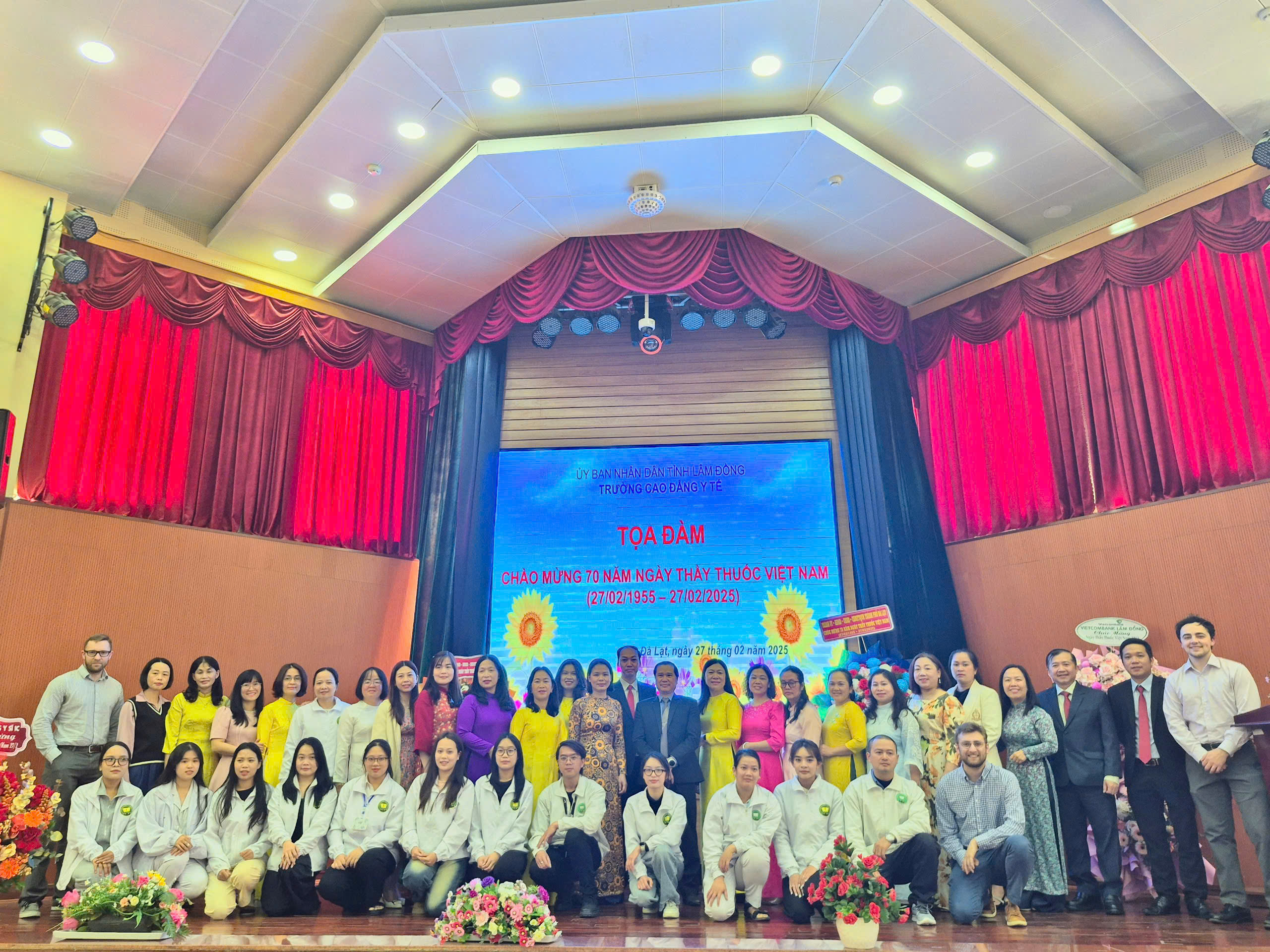 CHÀO MỪNG 70 NĂM NGÀY THẦY THUỐC VIỆT NAM (27/02/1955 – 27/02/2025)
