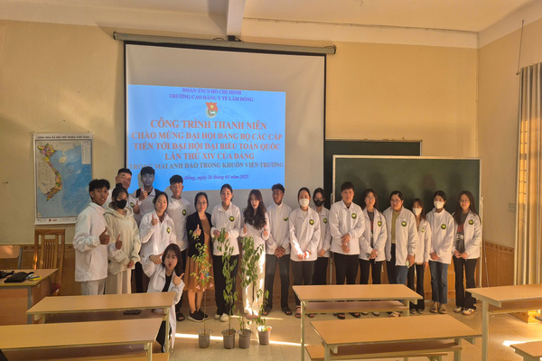 CÔNG TRÌNH THANH NIÊN CHÀO MỪNG ĐẠI HỘI ĐẢNG CÁC CẤP TIẾN TỚI ĐẠI HỘI ĐẠI BIỂU TOÀN QUỐC LẦN THỨ XIV CỦA ĐẢNG – TRỒNG MAI ANH ĐÀO TRONG KHUÔN VIÊN TRƯỜNG