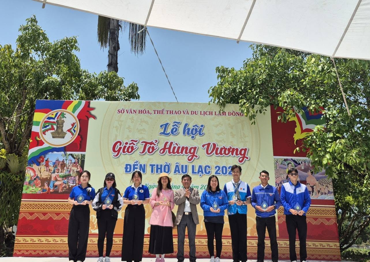 ĐOÀN VIÊN TRƯỜNG CAO ĐẲNG Y TẾ LÂM ĐỒNG ĐẠT NHIỀU THÀNH TÍCH TRONG HOẠT ĐỘNG GIỖ TỔ HÙNG VƯƠNG NĂM 2025 CỦA TỈNH LÂM ĐỒNG