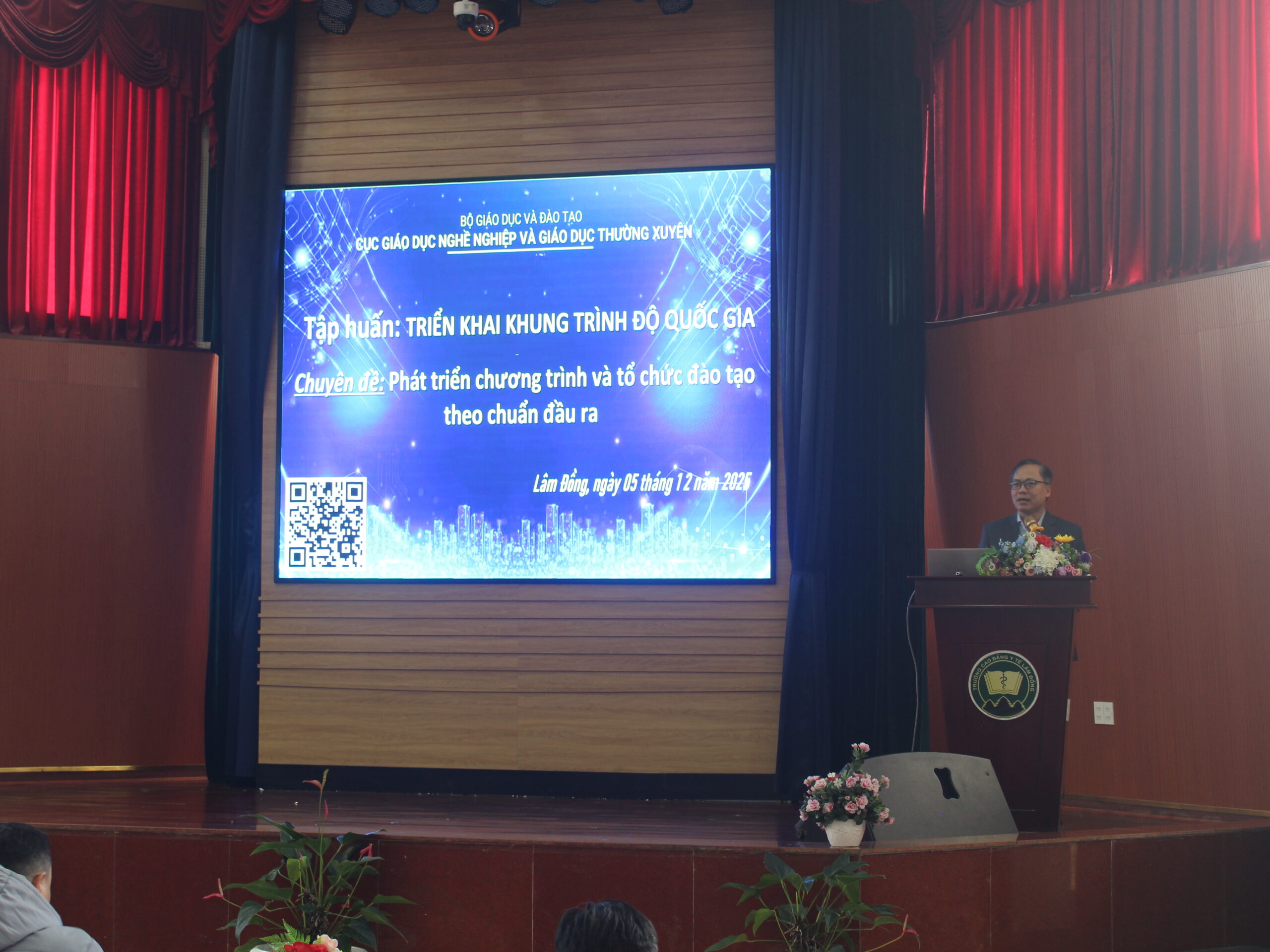 HỘI NGHỊ TẬP HUẤN CÔNG TÁC XÂY DỰNG CHƯƠNG TRÌNH VÀ THỰC HIỆN CHUẨN ĐẦU RA DIỄN RA TẠI TRƯỜNG CAO ĐẲNG Y TẾ LÂM ĐỒNG